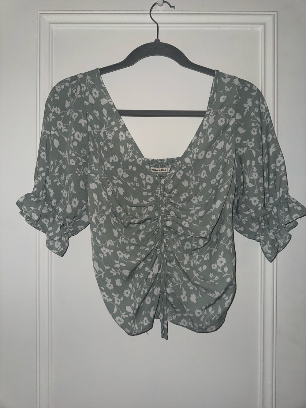 Abercrombie & Fitch Sage Green Floral Ruched Blouse